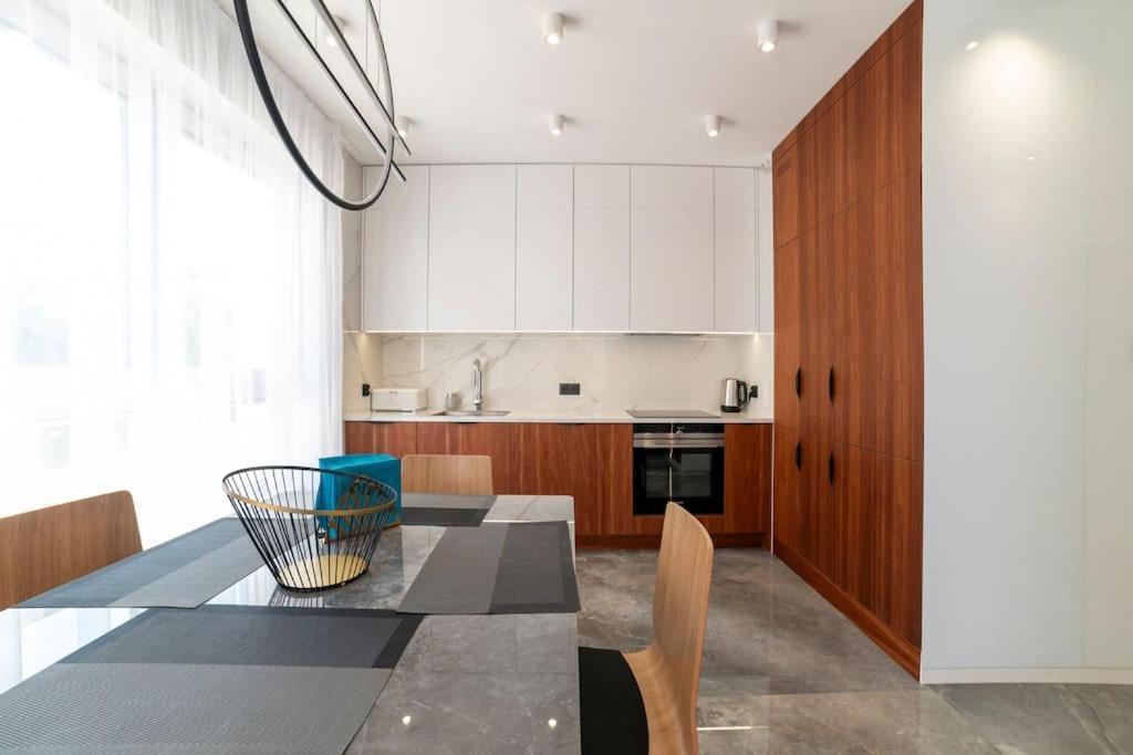 Apartament Koral - Kompozytorow Polskich 7 Lublin Extérieur photo